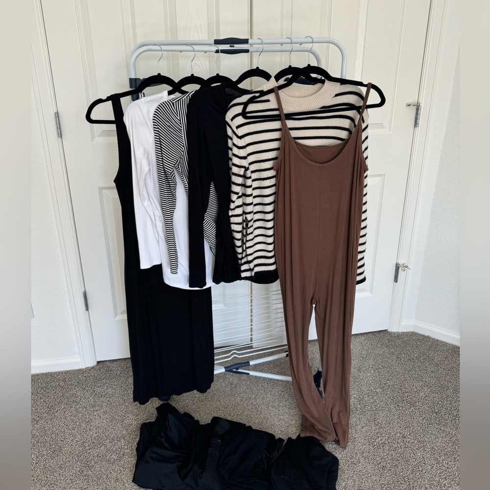 Maternity capsule! Sizes small/medium